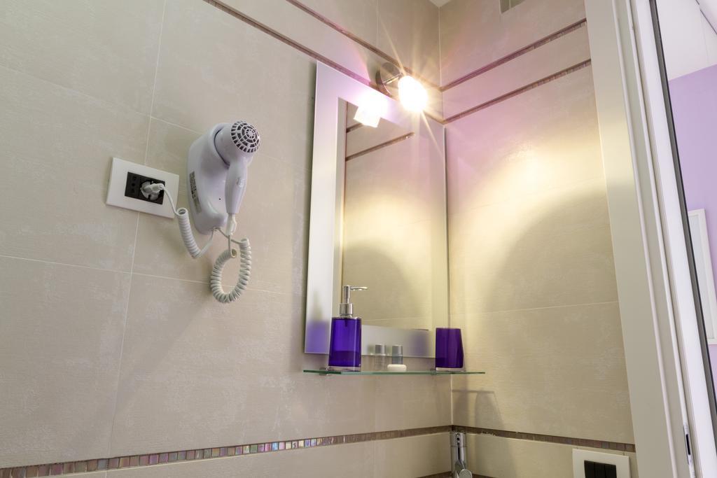 Bevilacqua Bed Roma Santa Croce Hotell Rum bild