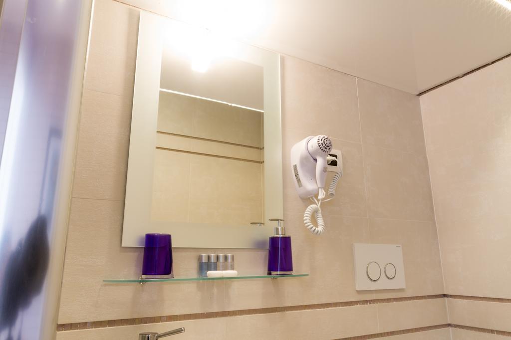 Bevilacqua Bed Roma Santa Croce Hotell Rum bild