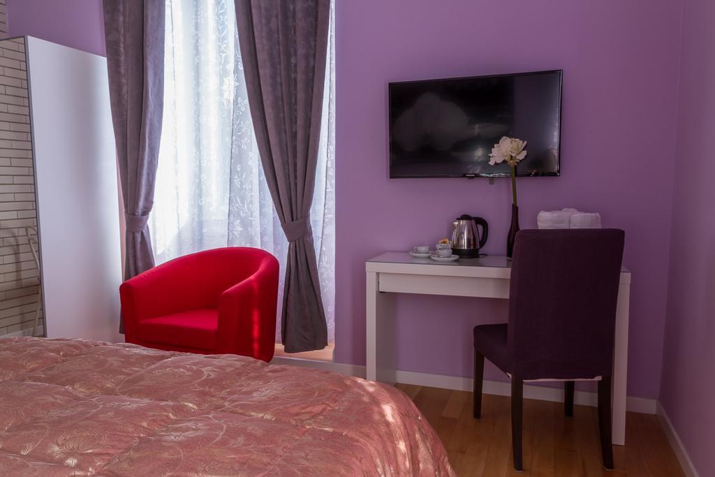 Bevilacqua Bed Roma Santa Croce Hotell Exteriör bild